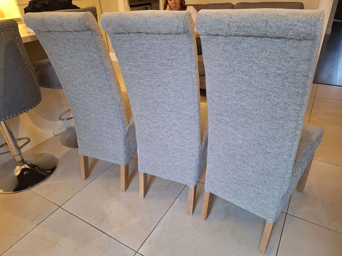 Kitchen chairs - Image 2