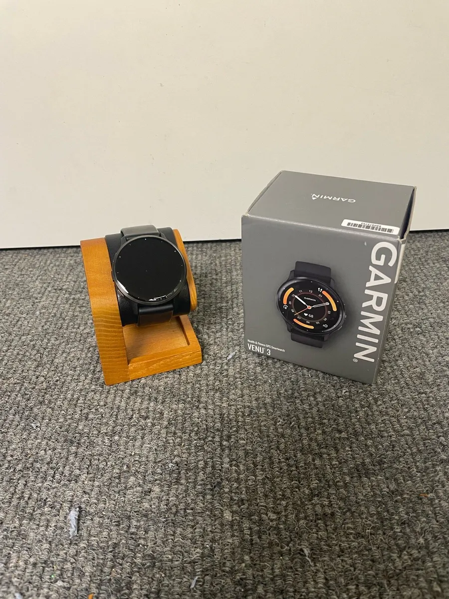 Garmin Venu 3 Smartwatch - Image 1
