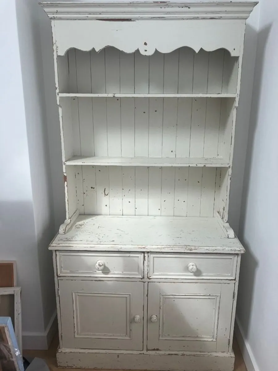 Antique pine dresser / Strawbridge - Image 1