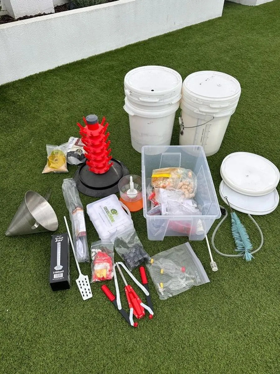 Home Brewing Kit (Beer & Wine) - Image 2