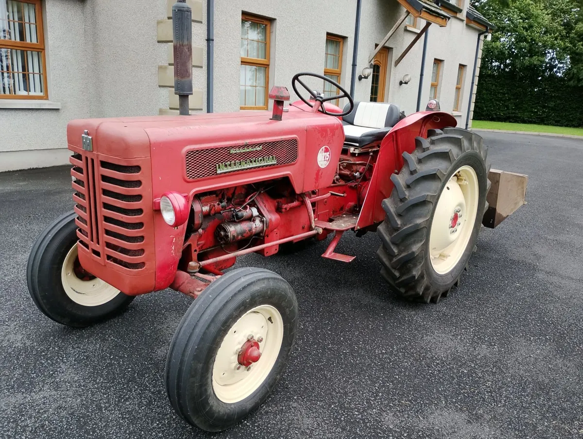 McCormick International B275 1968  mint condition - Image 1