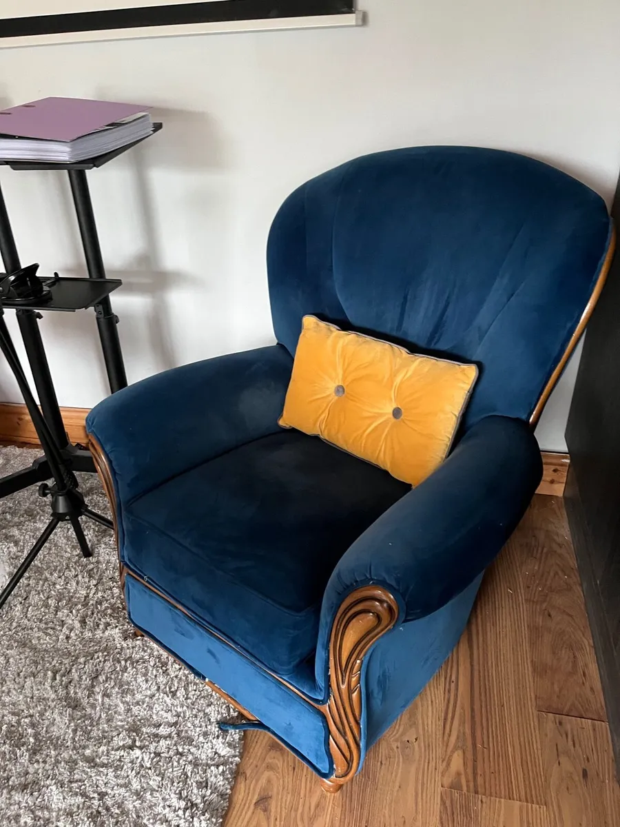 Armchair - Image 1