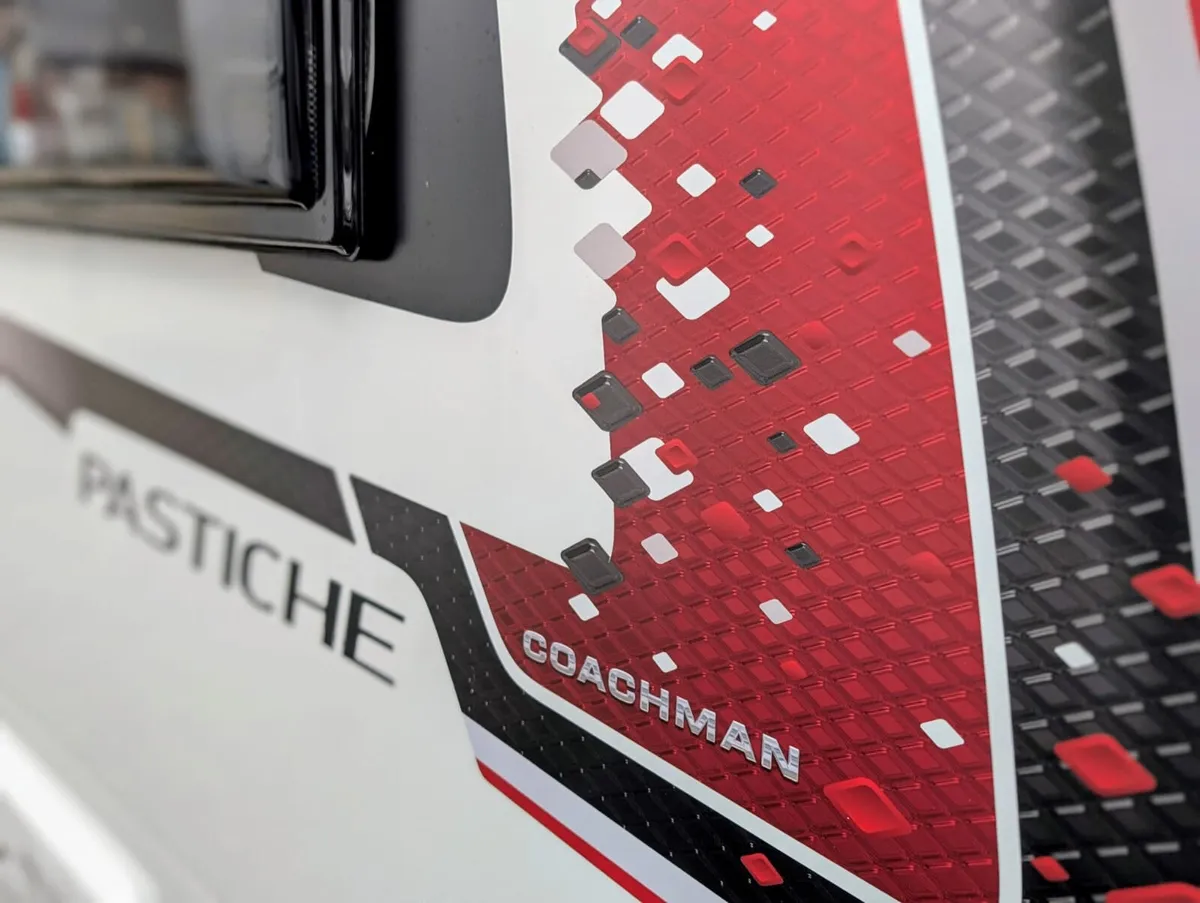 2018 COACHMAN PASTICHE 575 - Image 3