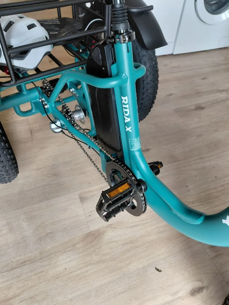 Electric tricycle - Image 1