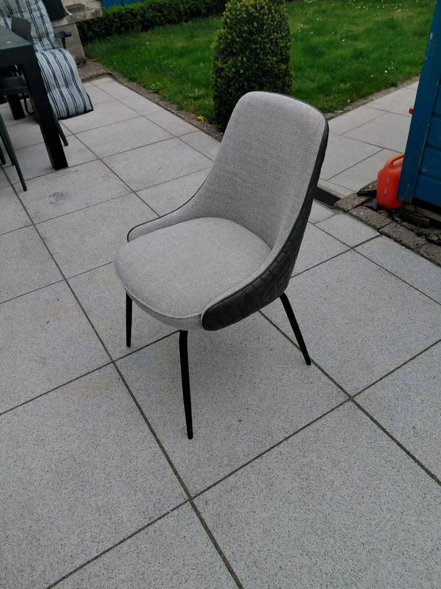 4 KITCHEN CHAIRS (PERFECT CONDITION) - Image 3