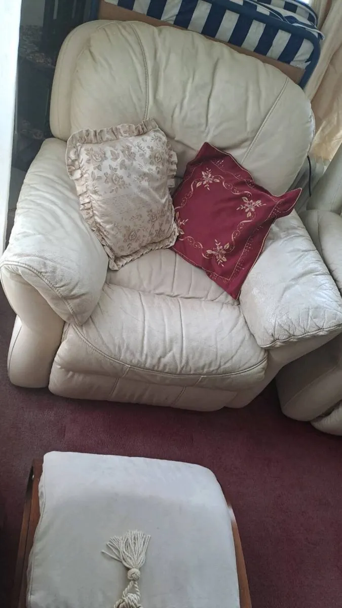 Couch set - Image 2