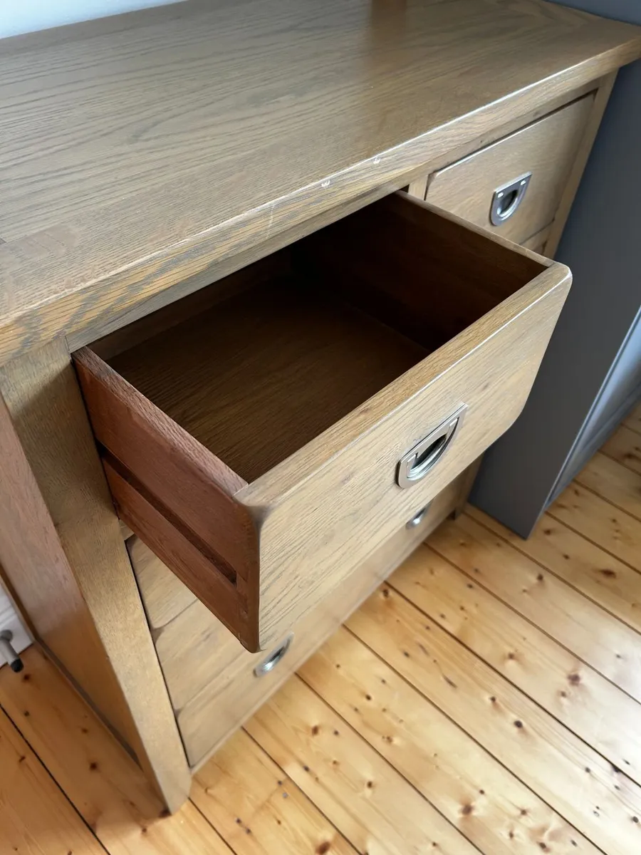 2x Bedside Lockers and Chest of draws - Image 4