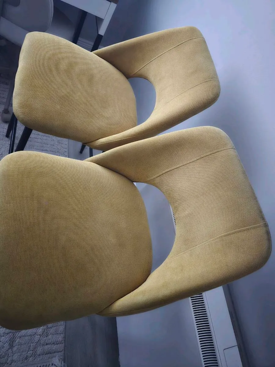 Bar stool set of 2, modern design - Image 3