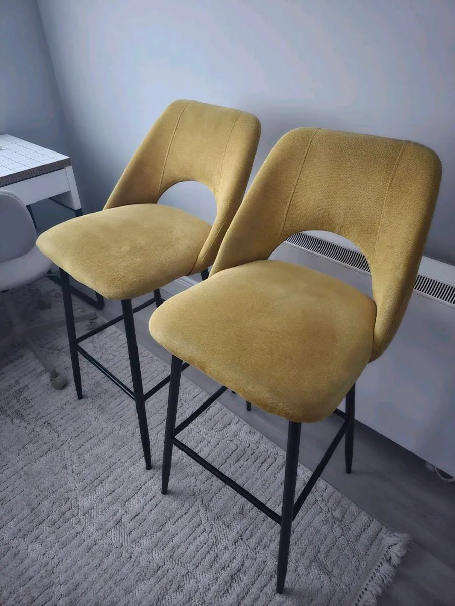 Bar stool set of 2, modern design - Image 1