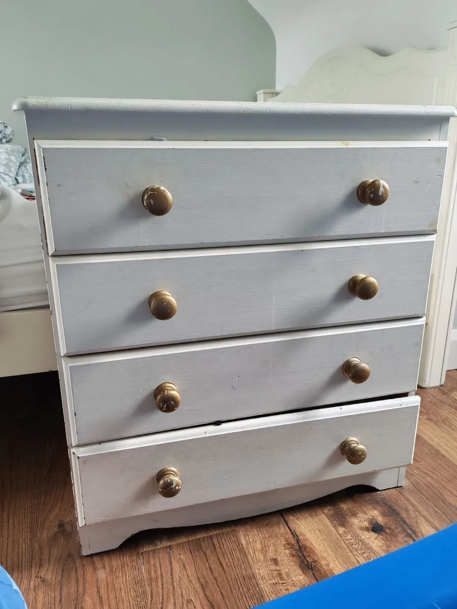 Chest of drawers €50 - Image 1