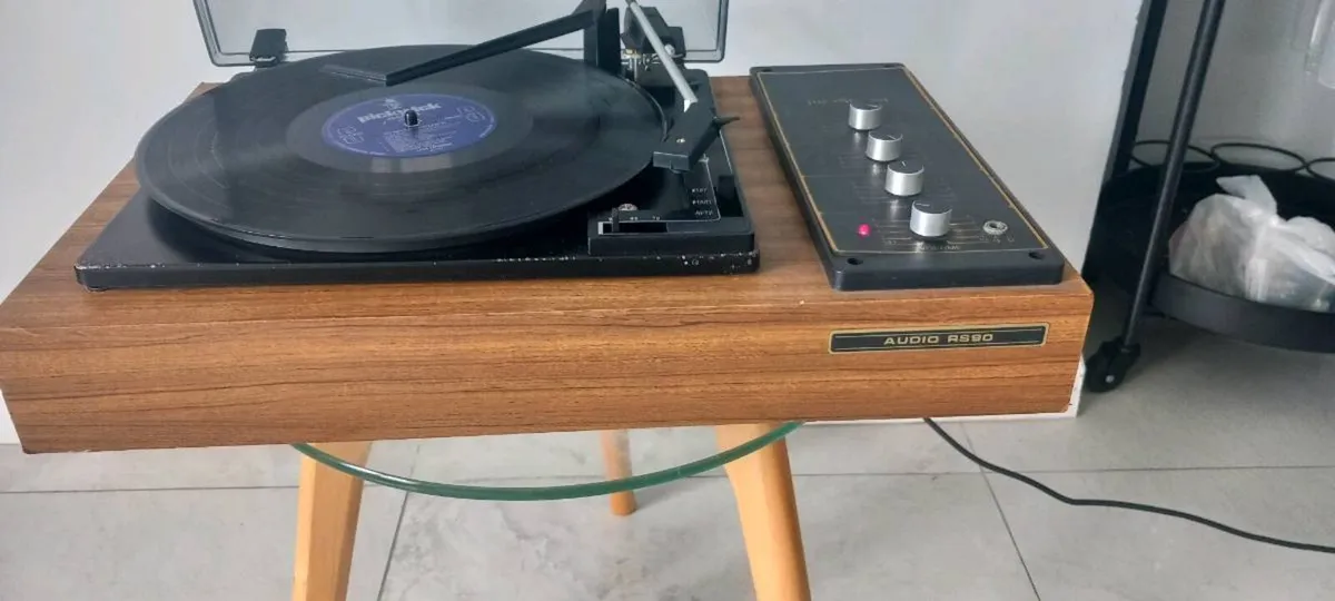 Reynolds RS90  record  player - Image 1