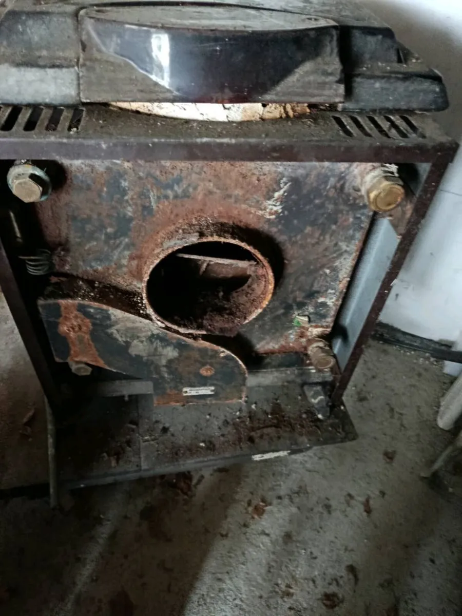 Solid fuel stove - Image 3