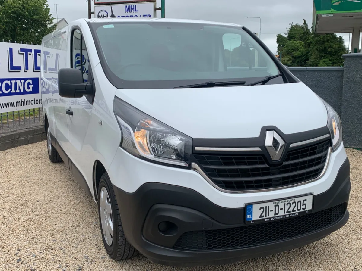 Renault Trafic 2021 71k kms - Image 4