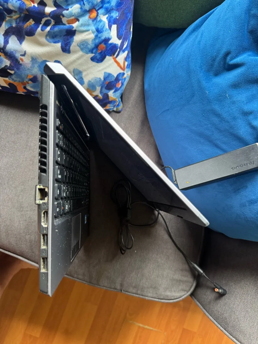 Lenovo i3 laptop - Image 3