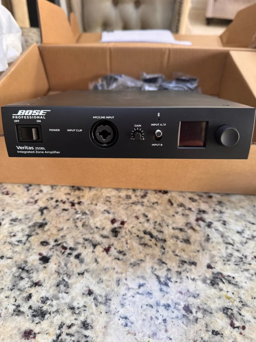 Bose Amplifer and surround system - Image 4