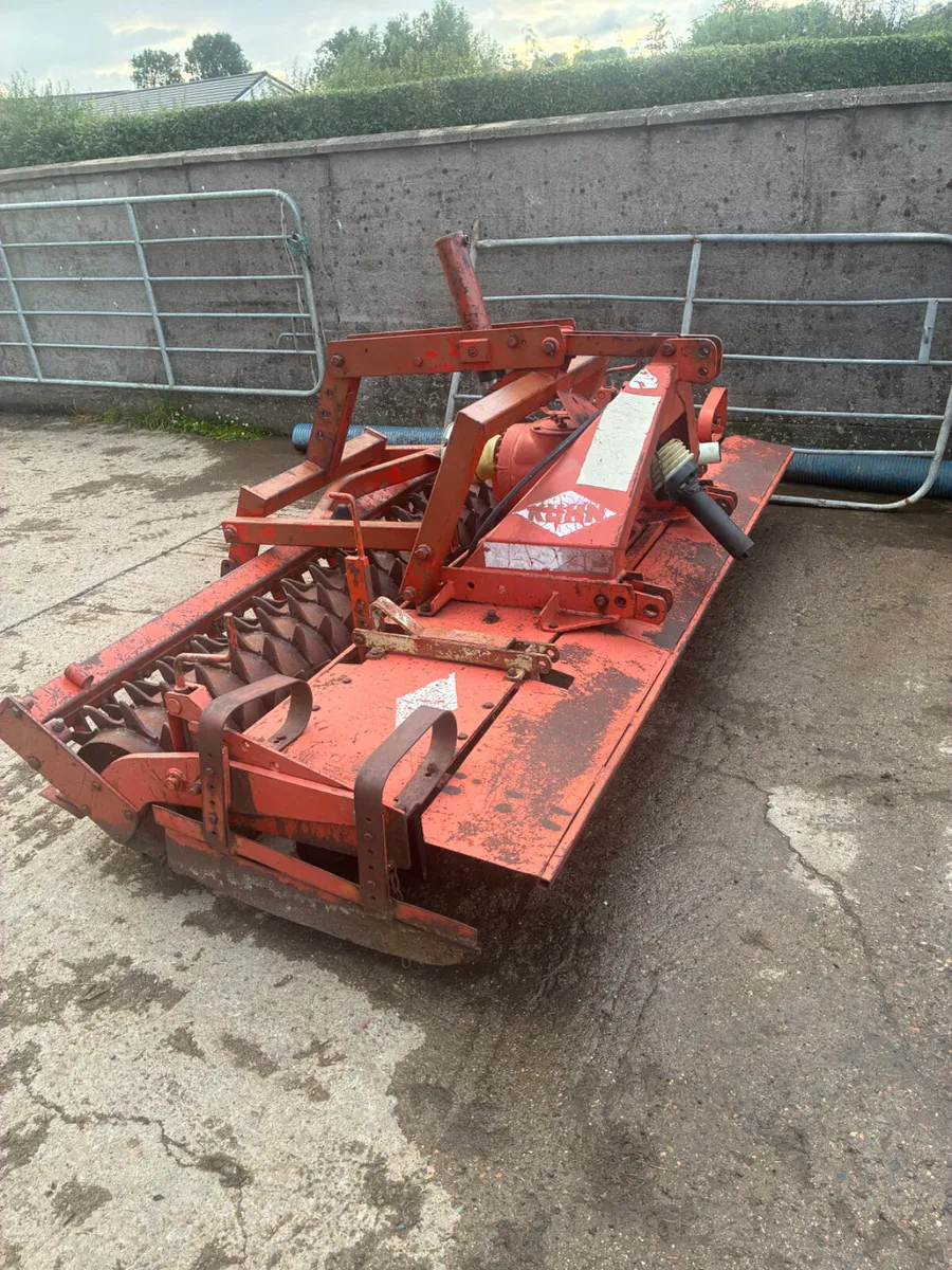 Kuhn HR. 300. 3m power harrow - Image 1