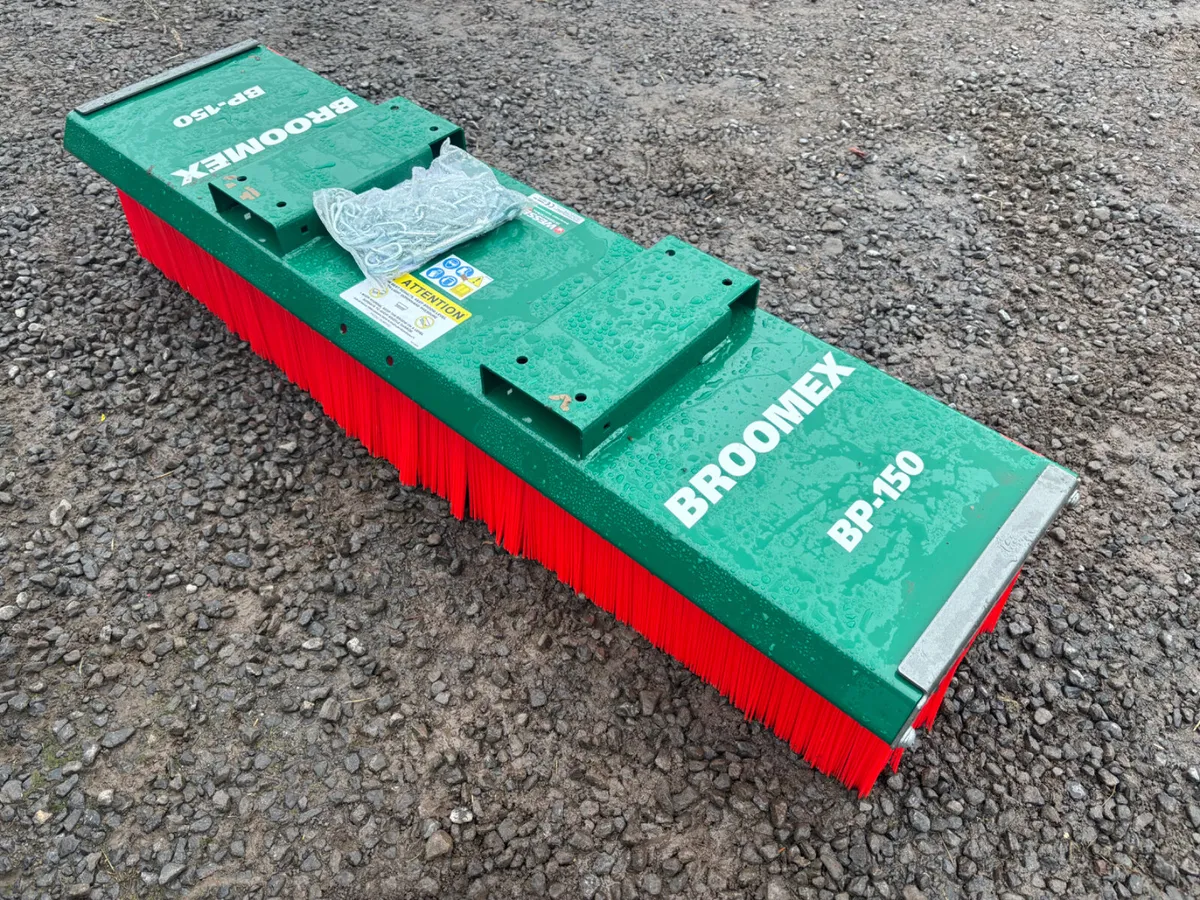 Wessex broomex 1.5 metre brush - Image 1