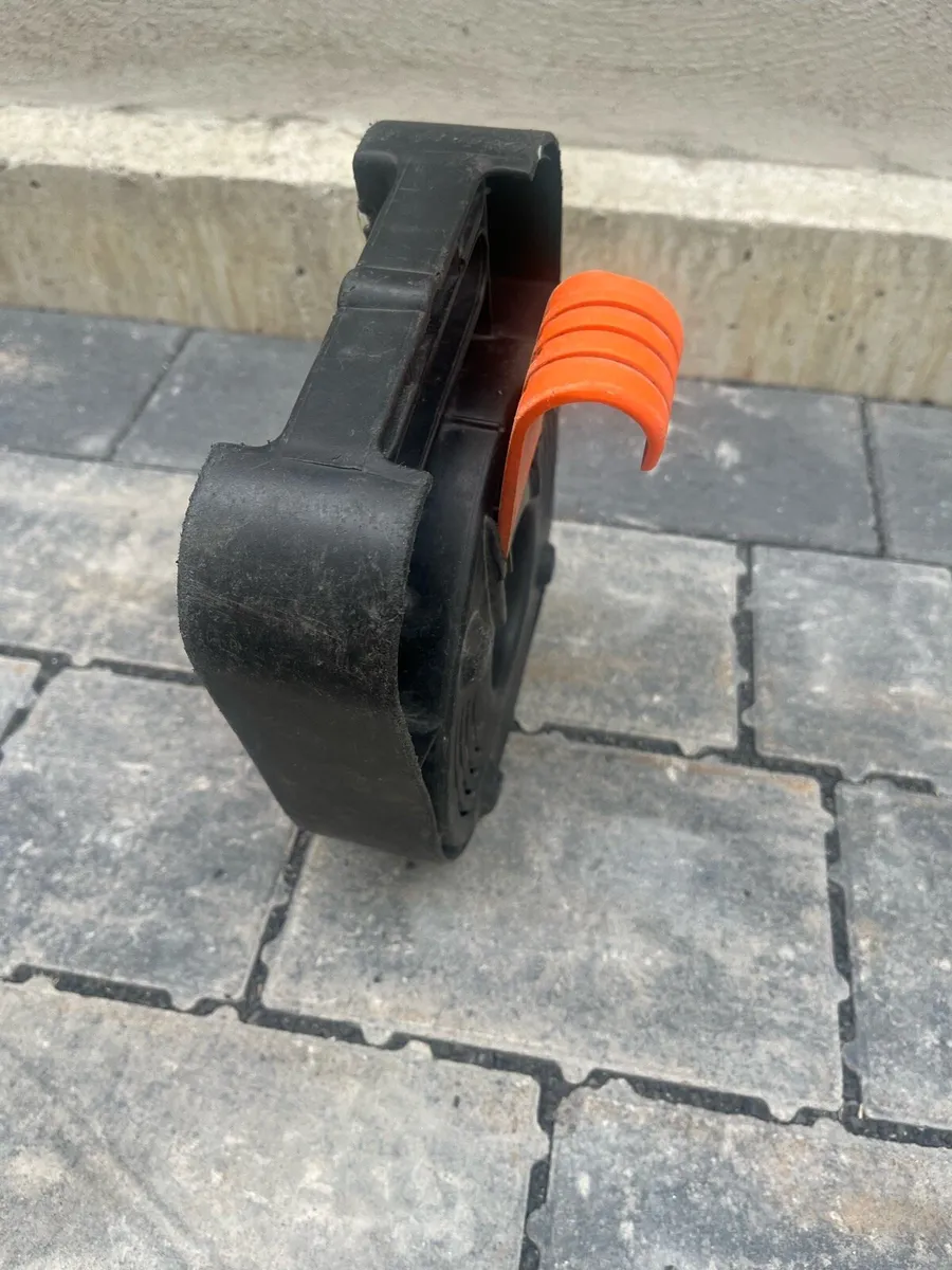 Extension Lead. Twin socket. 10 meters length. €10 - Image 2