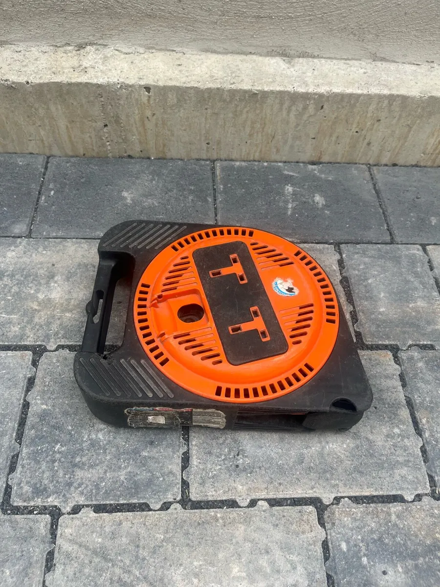 Extension Lead. Twin socket. 10 meters length. €10 - Image 4