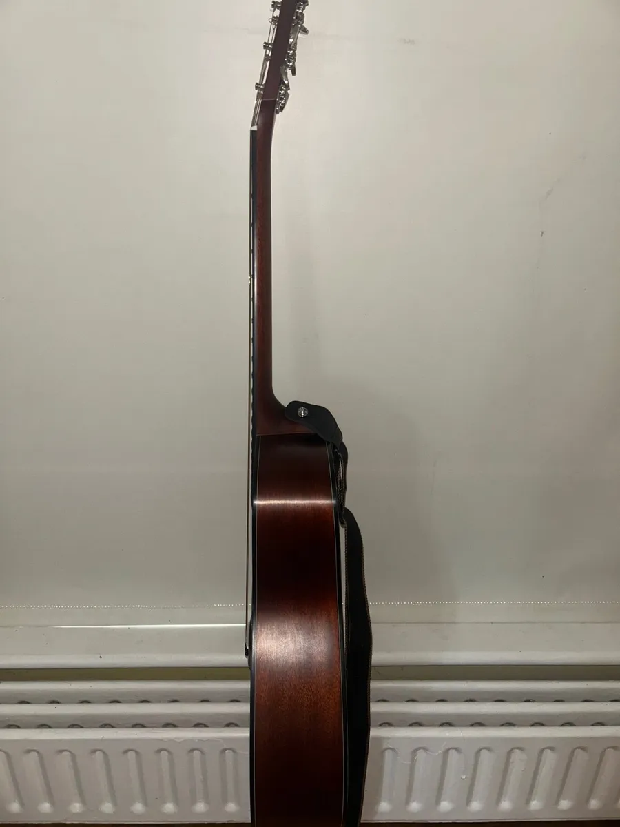 Guitar - Image 3