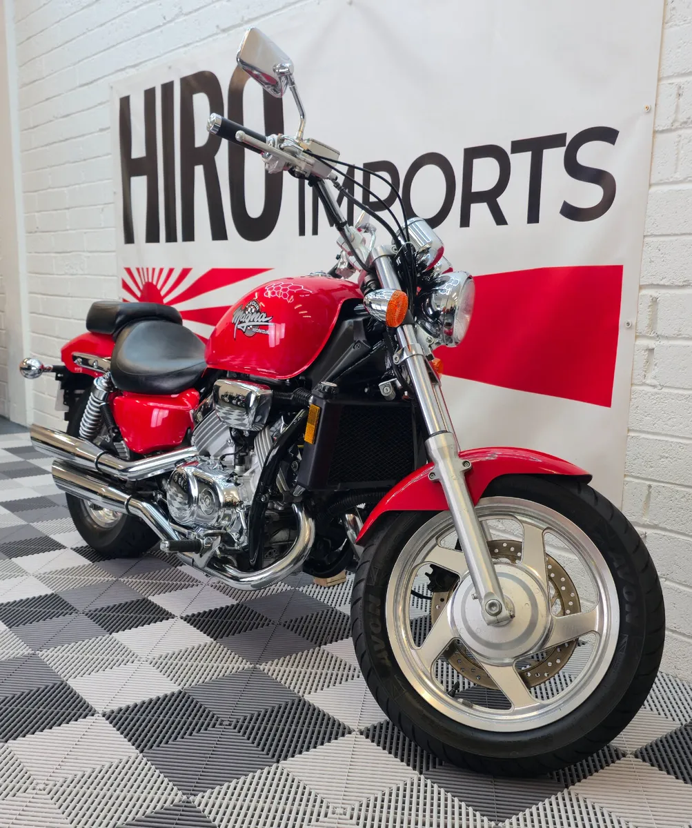 1994 Honda Magna VF750C - Image 4