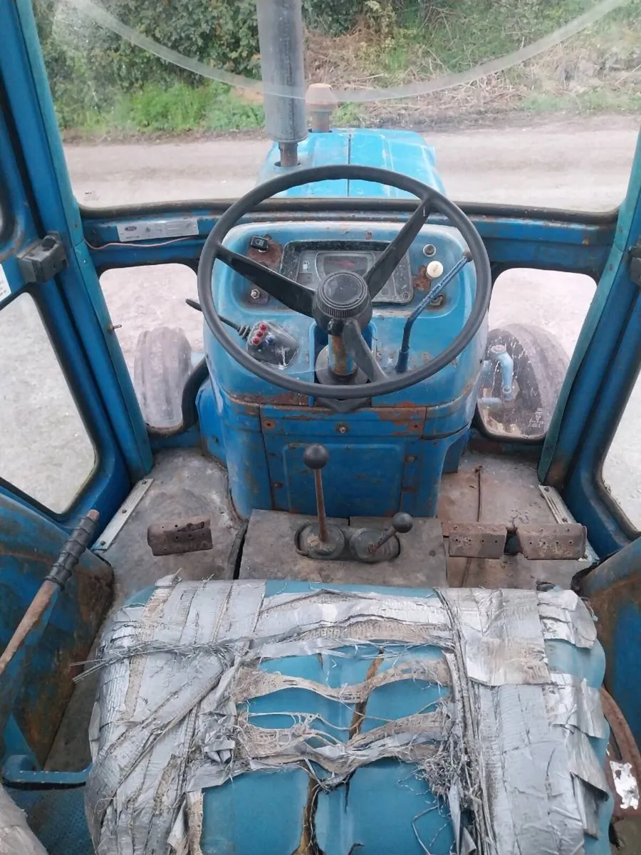 Ford 4600 - Image 3