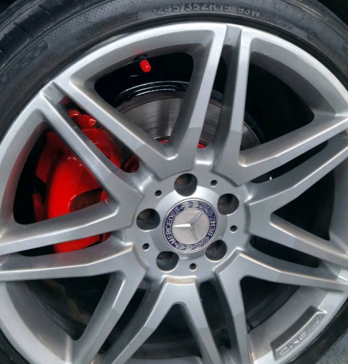 19in original amg staggered mercedes alloys - Image 2