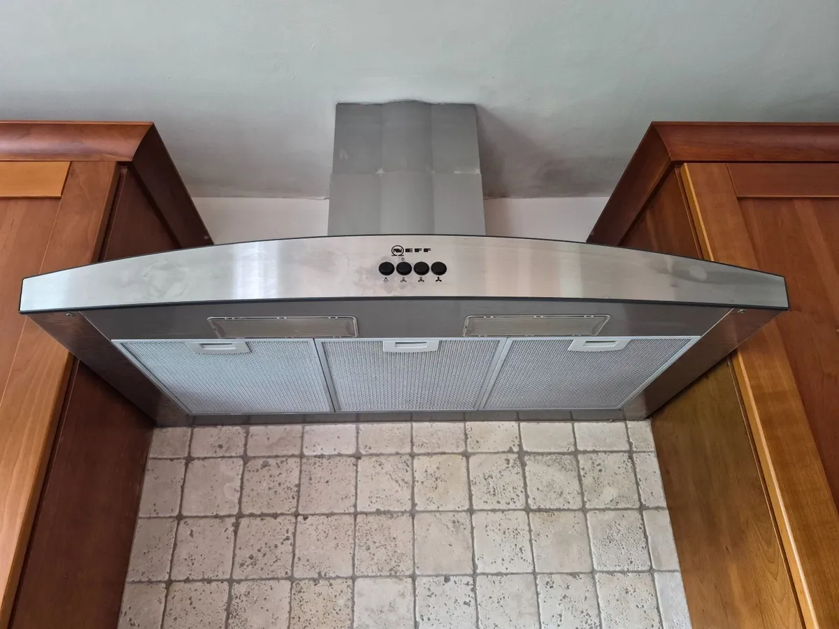Neff cooker hood - Image 2