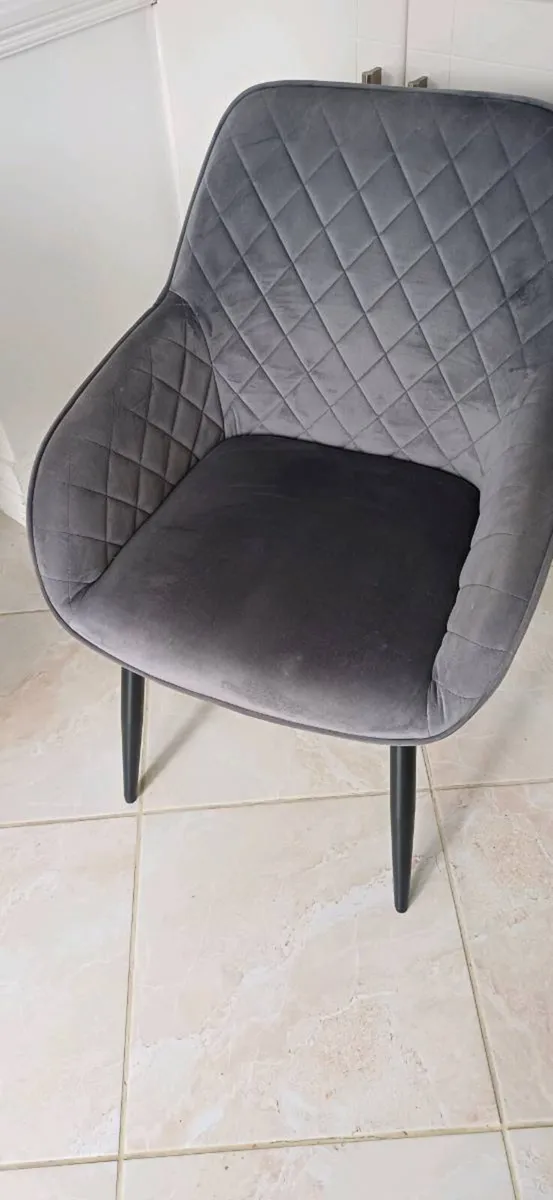 Kitchen chairs - Image 2