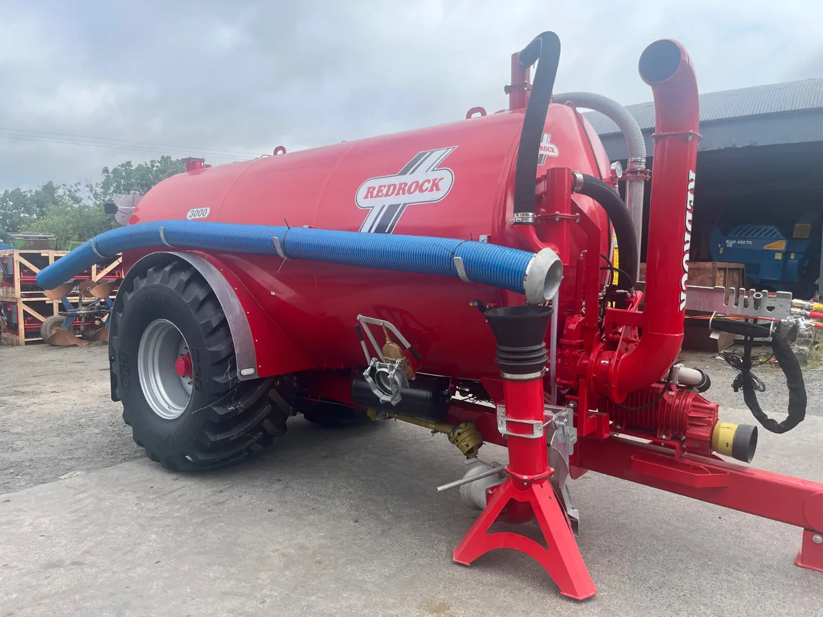 New Redrock 3000Gal Tanker - Image 1