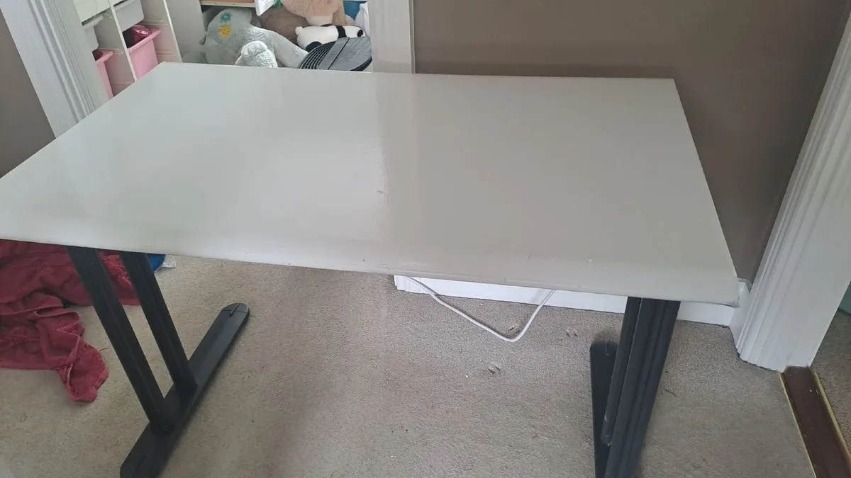 Computer desk for sale 45euro - Image 1
