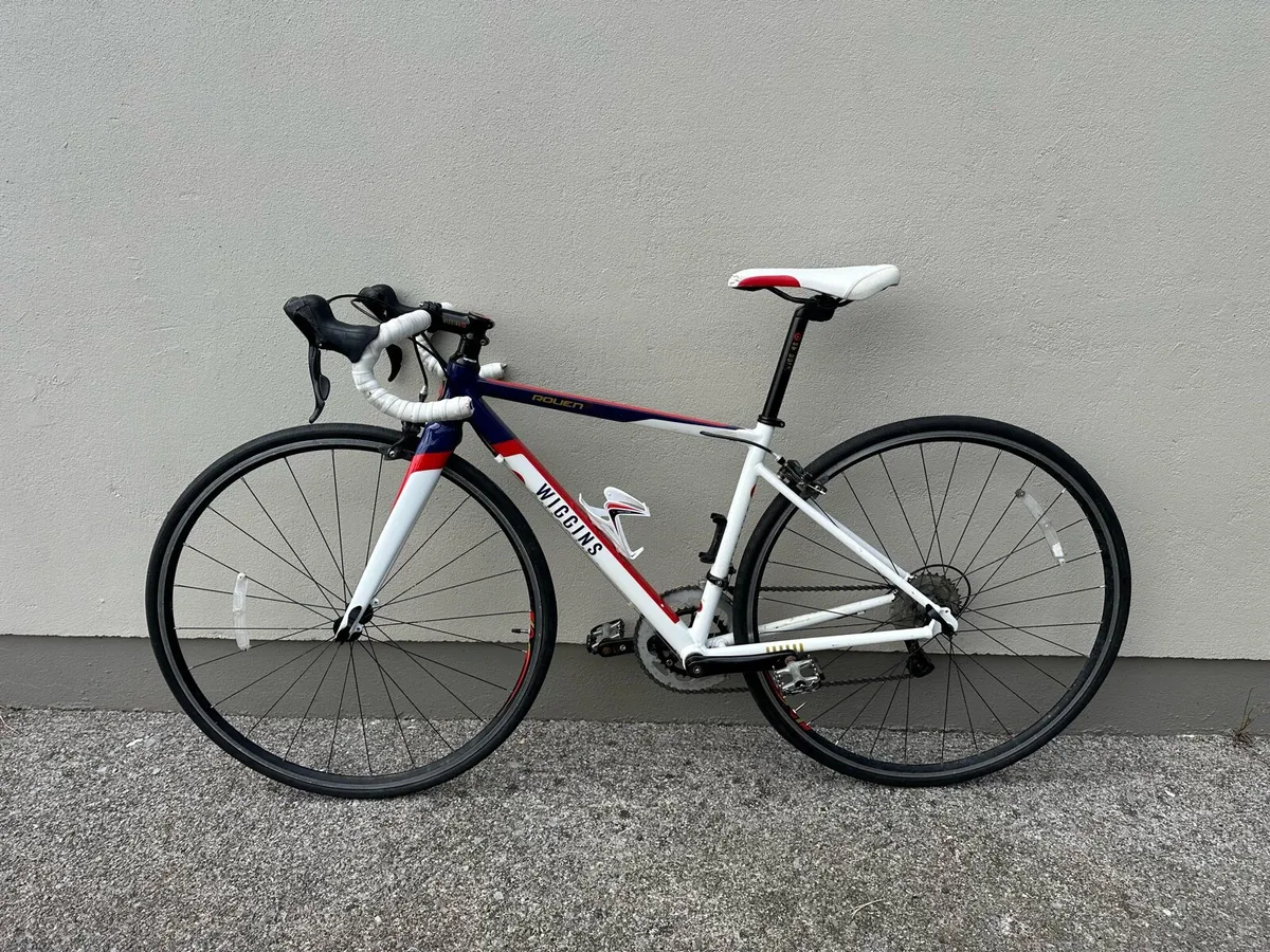Wiggins Rouen 700c Junior Road Bike - Image 1