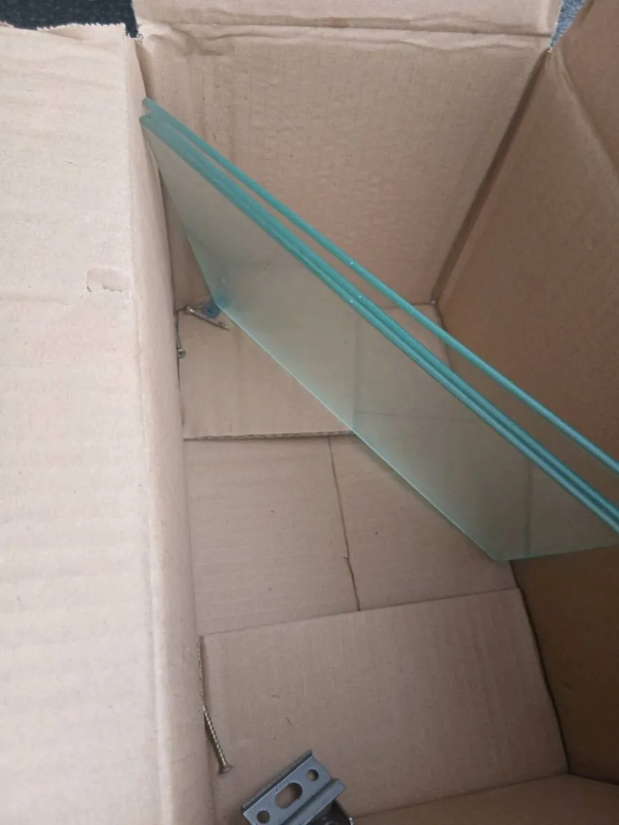 Tall bathroom unit - Image 2