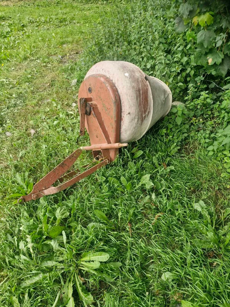 Cement mixer for tractor - Image 3