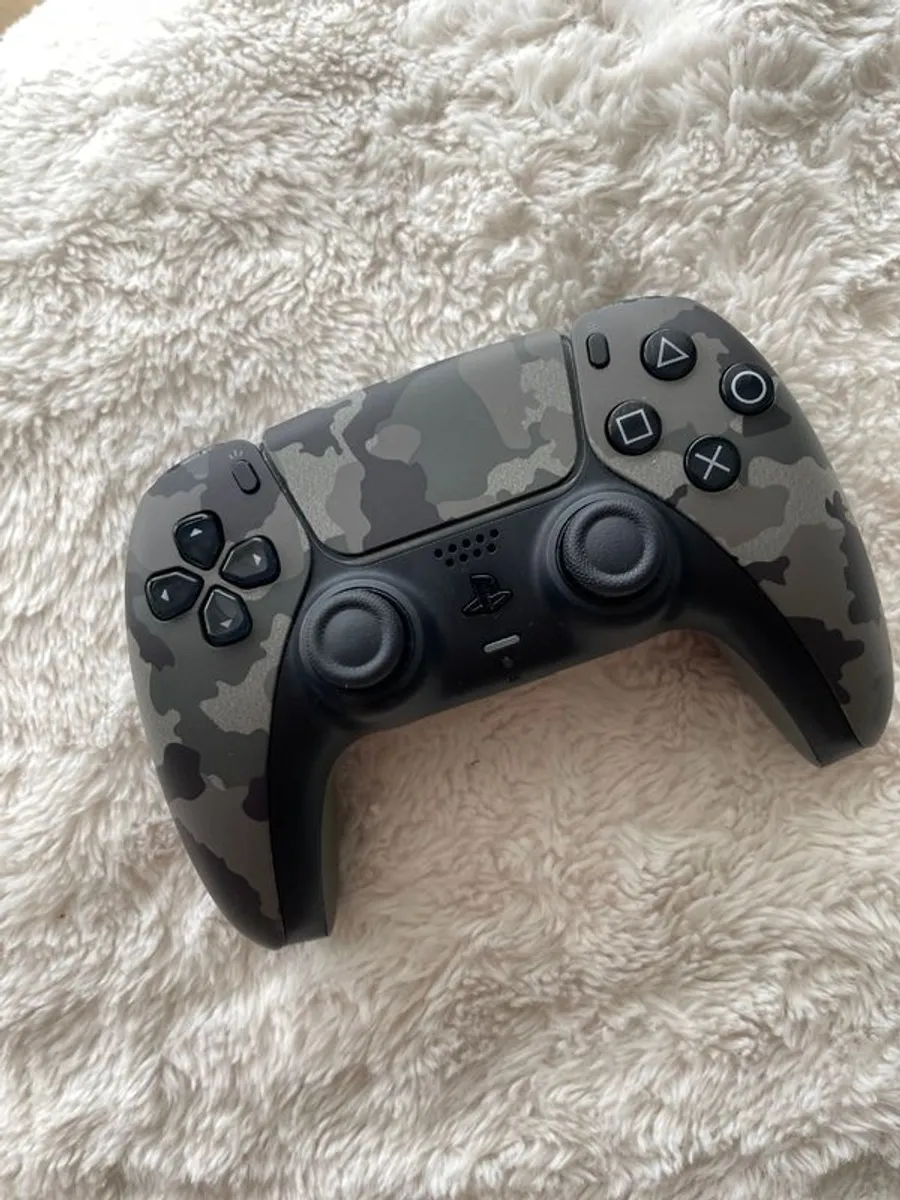 Sony Playstation 5 - Image 2