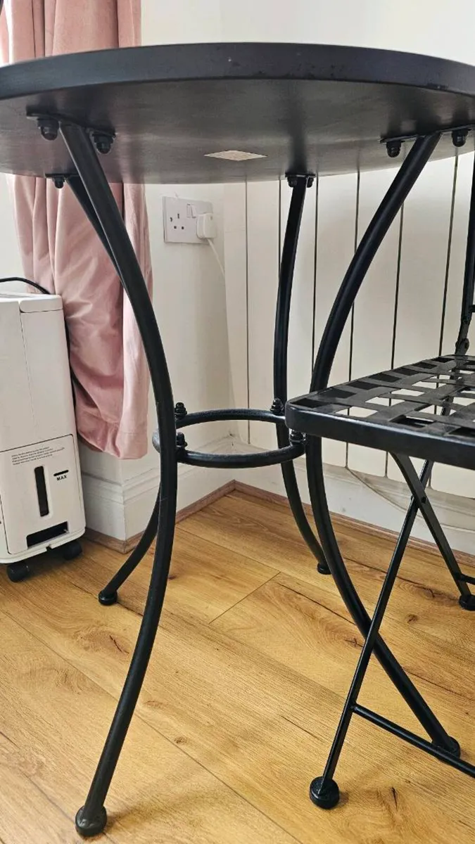 Unused Mosaic Bistro Table & 2 Folding Chairs Set - Image 4