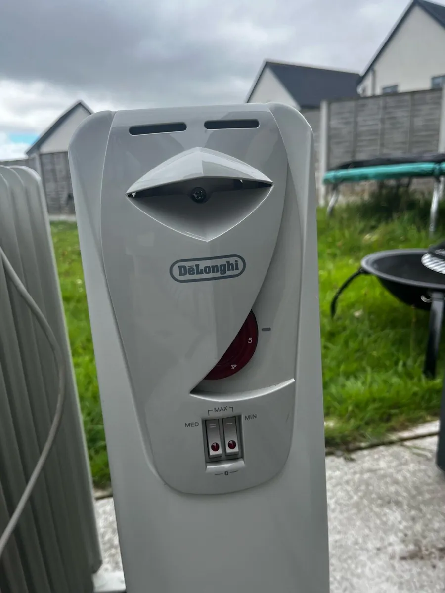 3 oil filled radiators - Image 4