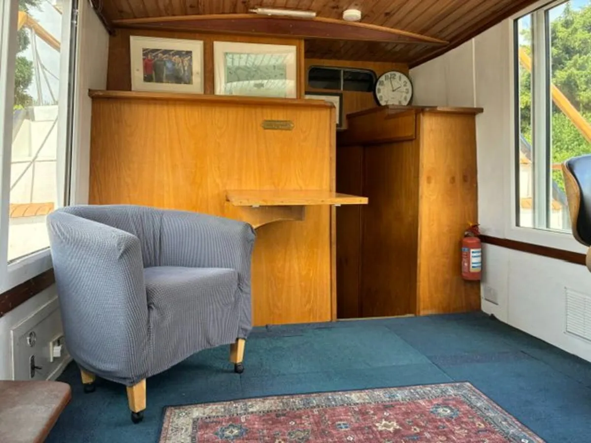 Boat Cruiser - Image 4