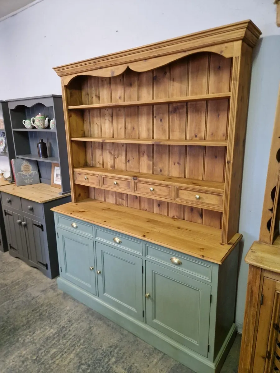 Large vintage pine kitchen dresser - Image 1