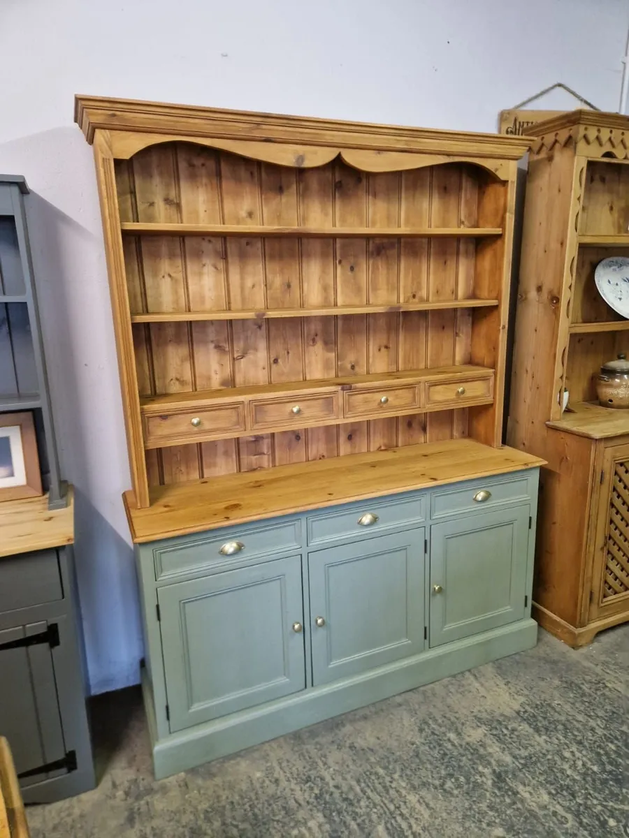 Large vintage pine kitchen dresser - Image 3