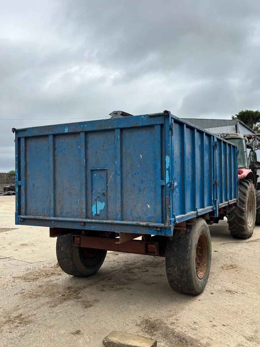 Grain Trailer - Image 1