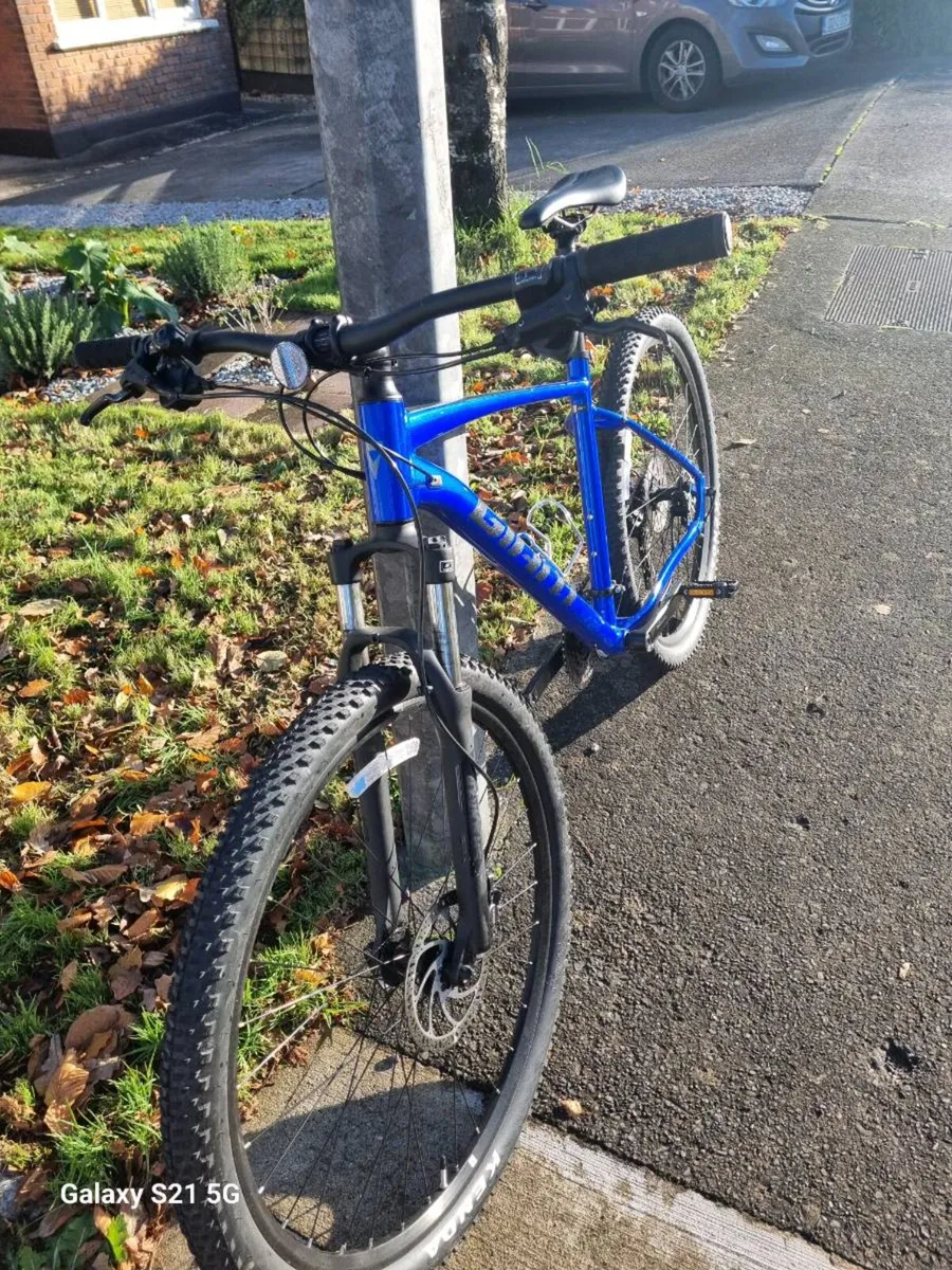 Giant Mountain Bike - Image 3