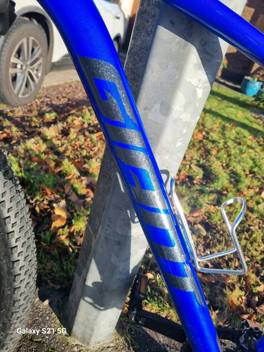 Giant Mountain Bike - Image 4