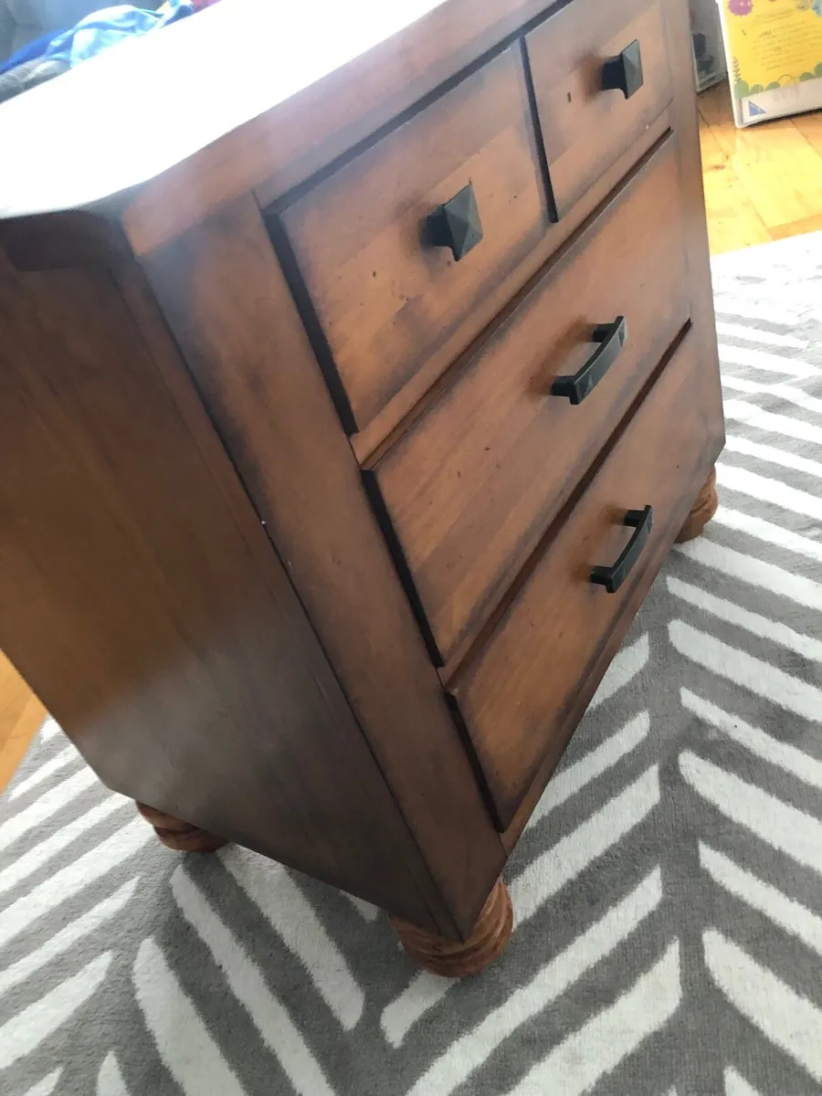 Bedroom cabinet - Image 2