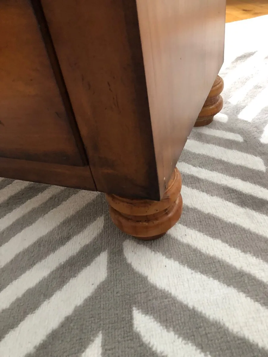 Bedroom cabinet - Image 4