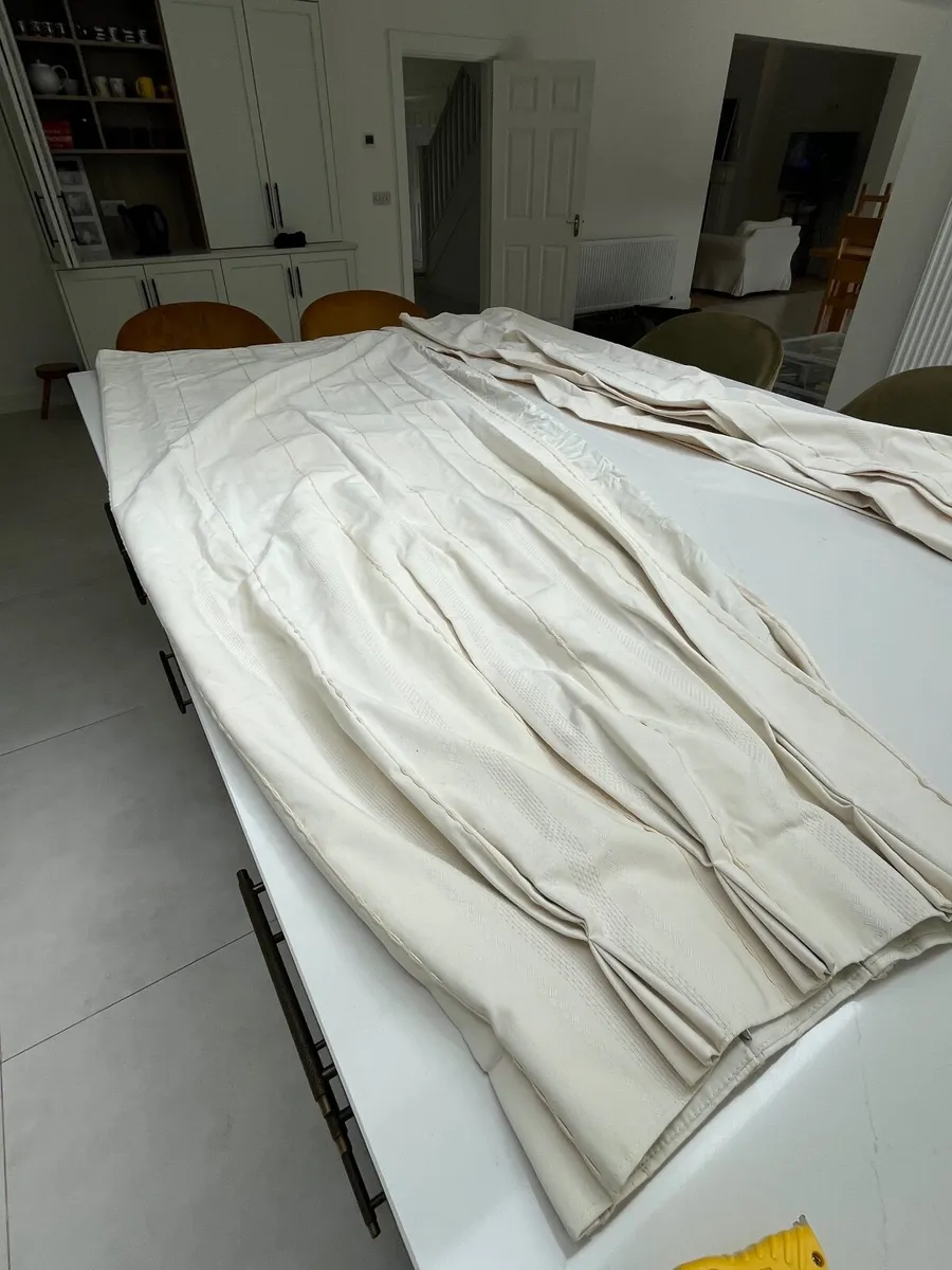 3 sets of curtains - Image 3