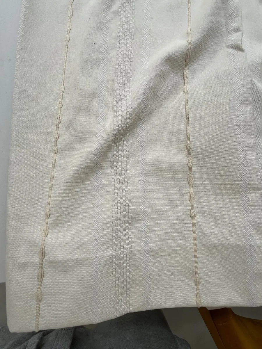 3 sets of curtains - Image 1