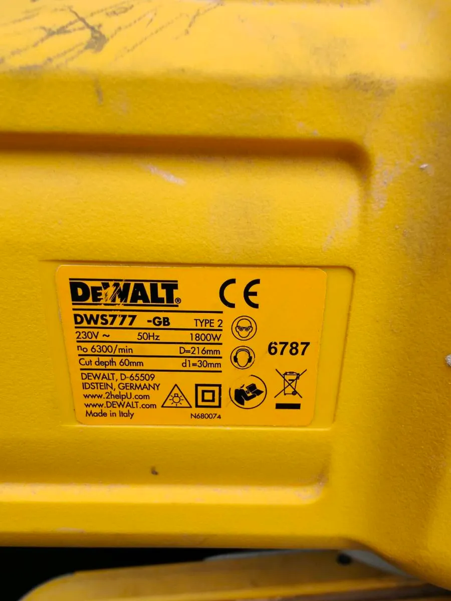 DeWalt mitre saw - Image 4