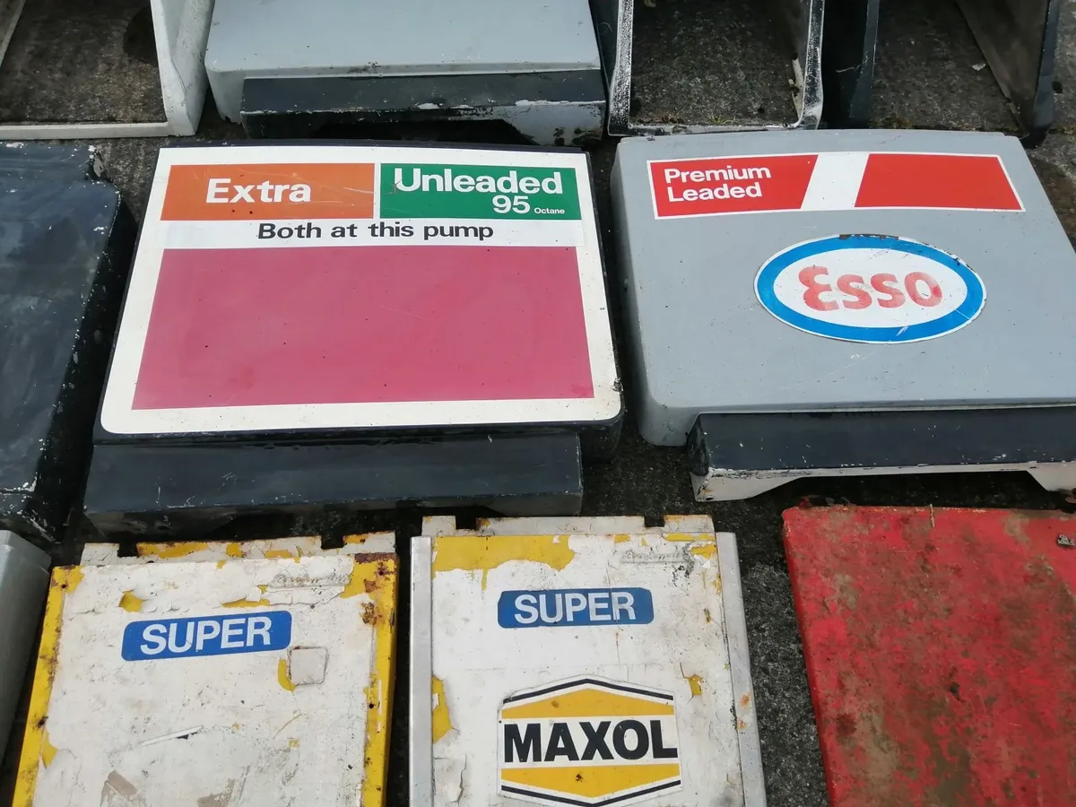 Classic and Vintage Petrol Pumps - Image 2