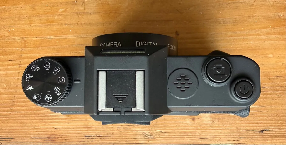 Digital Camera 6K - Image 4